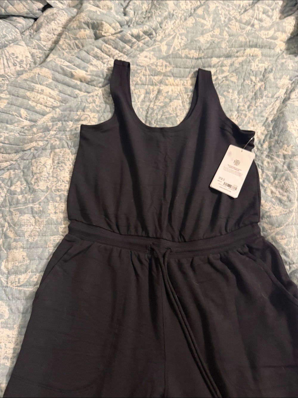 Athleta Black Activewear Top with Tag Detail